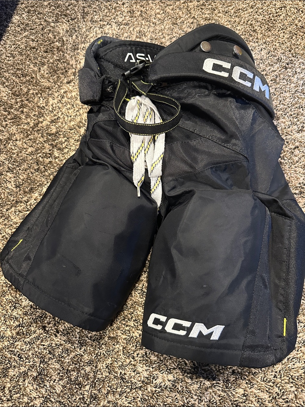 CCM Jr Large Hockey Breezers
